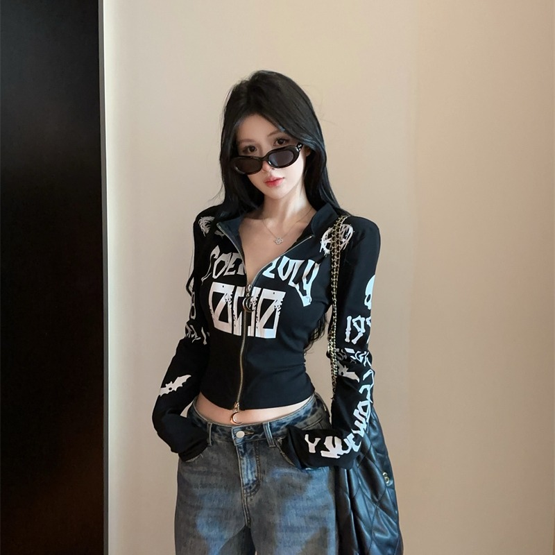 Retro Dark Style Graphic Print Long Sleeve Slim Fit T-Shirt for Women - Image 5