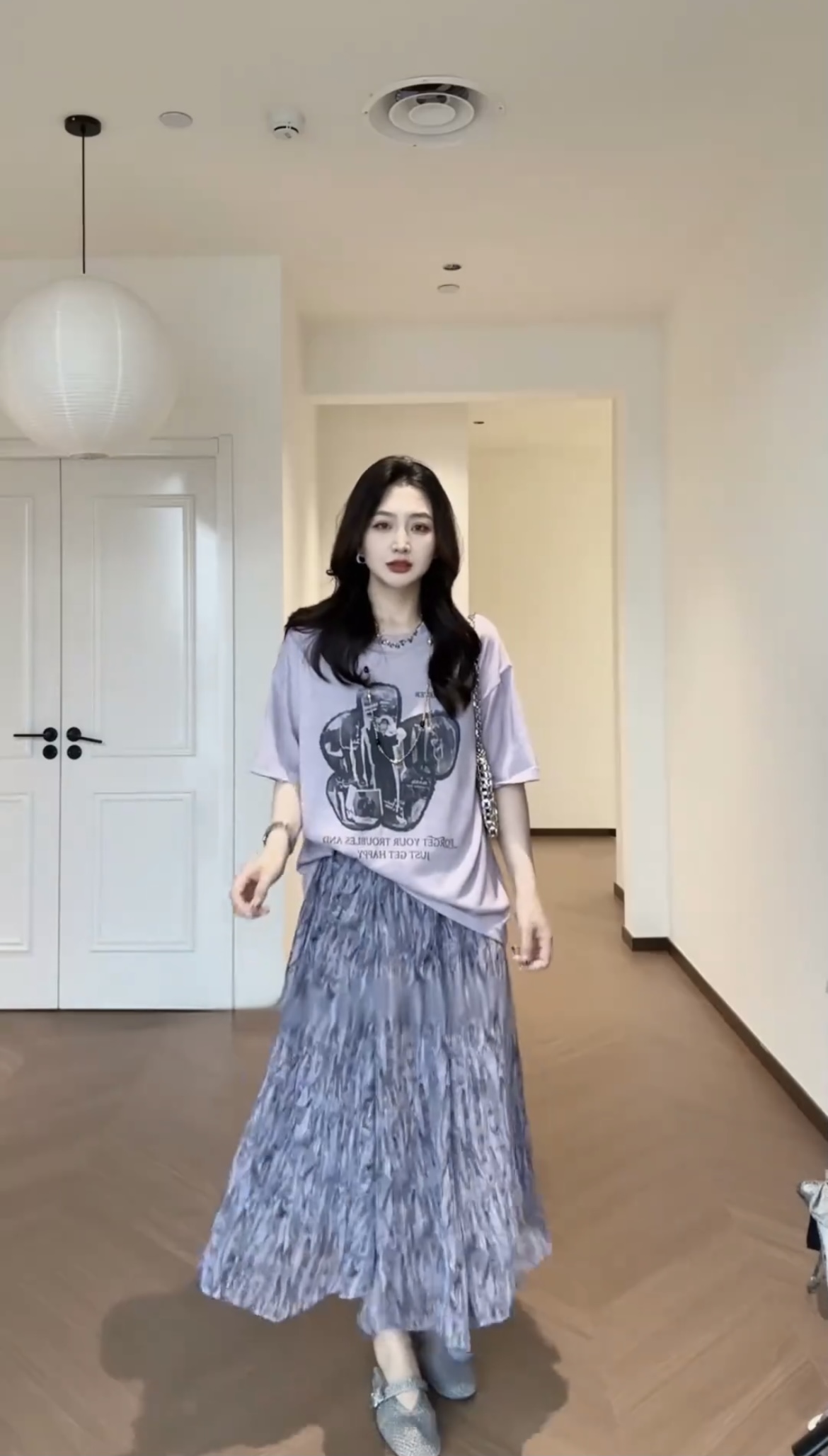 Korean Style Casual T-Shirt and Floral Skirt Two-Piece Set