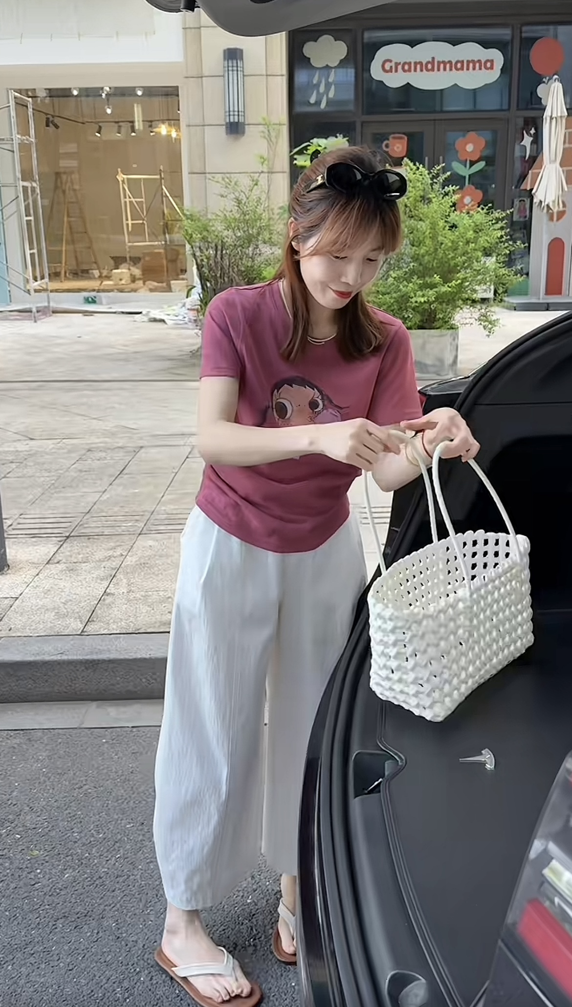 cute-bubble-girl-print-slimming-short-sleeve-t-shirt-and-pants-two-piece-set