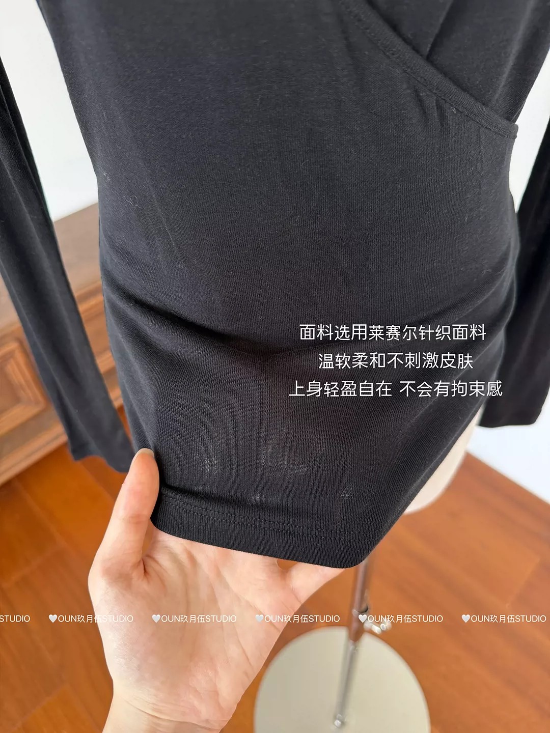 Women's Black V-Neck Long Sleeve Slim Fit Top - Image 4